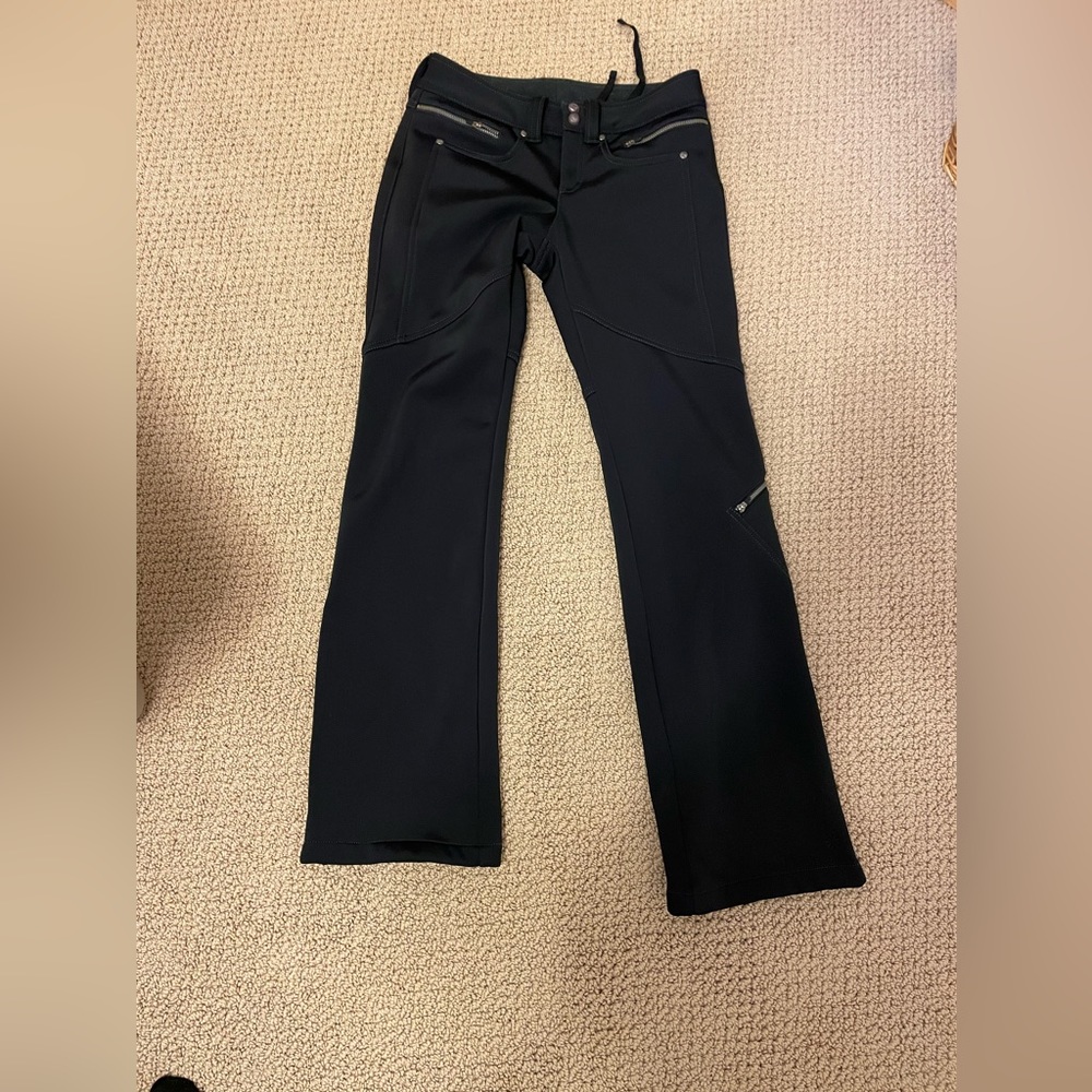 Athleta ski outdoor thick pants. Lots of pockets!
